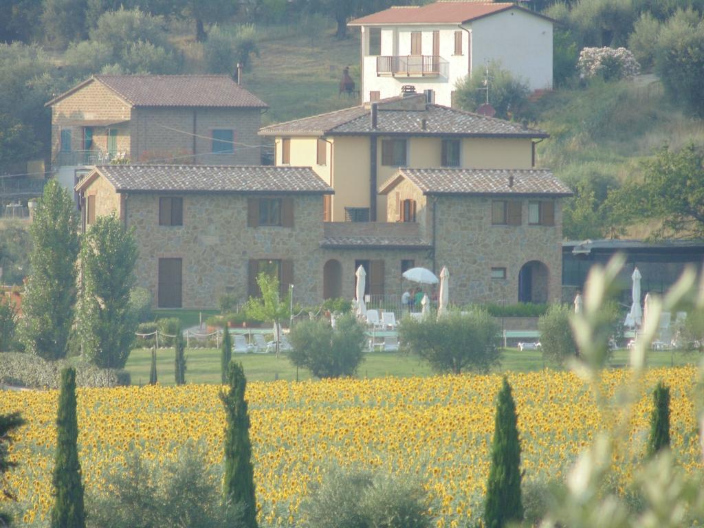 Il Borgo Sul Lago Monte del Lago Εξωτερικό φωτογραφία