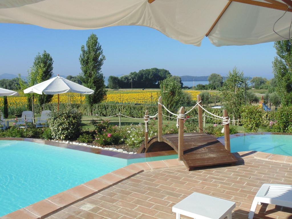 Il Borgo Sul Lago Monte del Lago Εξωτερικό φωτογραφία