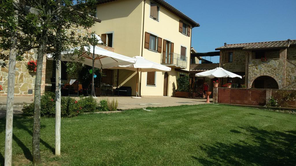 Il Borgo Sul Lago Monte del Lago Εξωτερικό φωτογραφία
