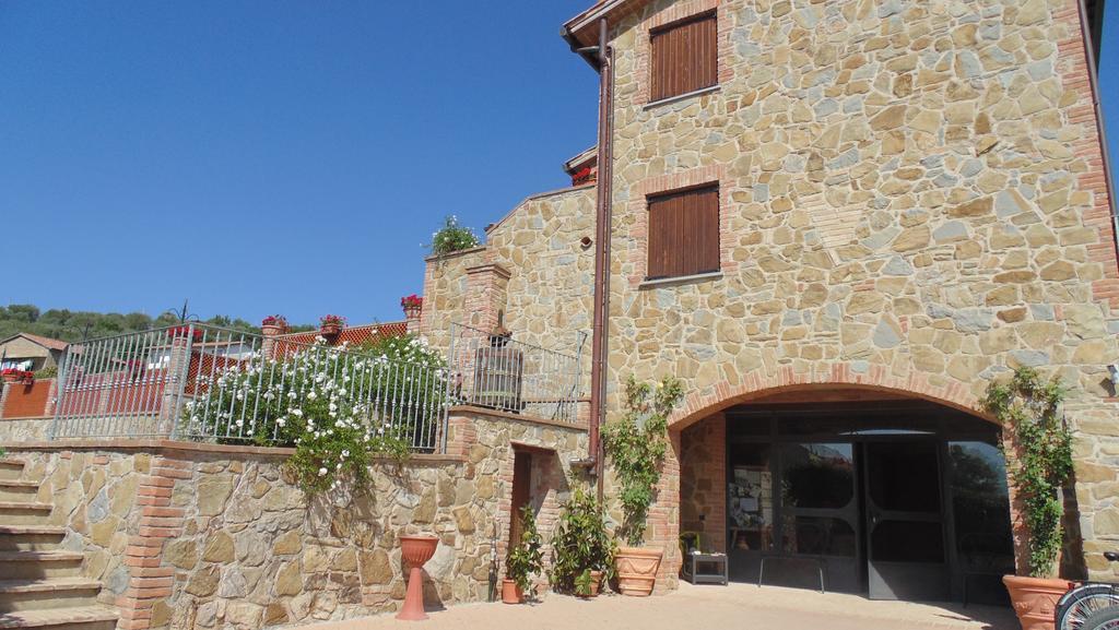 Il Borgo Sul Lago Monte del Lago Εξωτερικό φωτογραφία