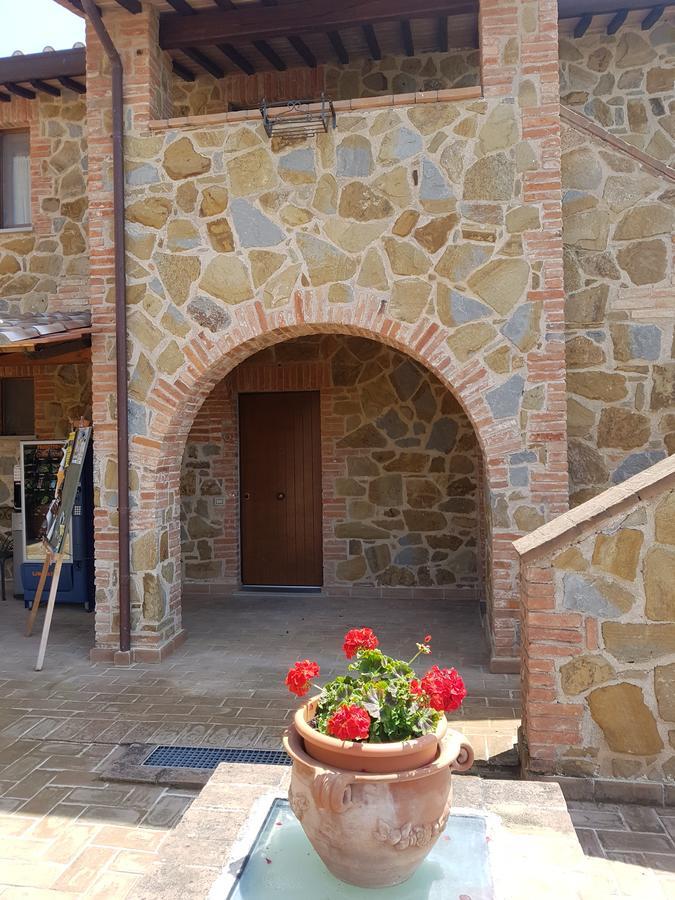 Il Borgo Sul Lago Monte del Lago Εξωτερικό φωτογραφία