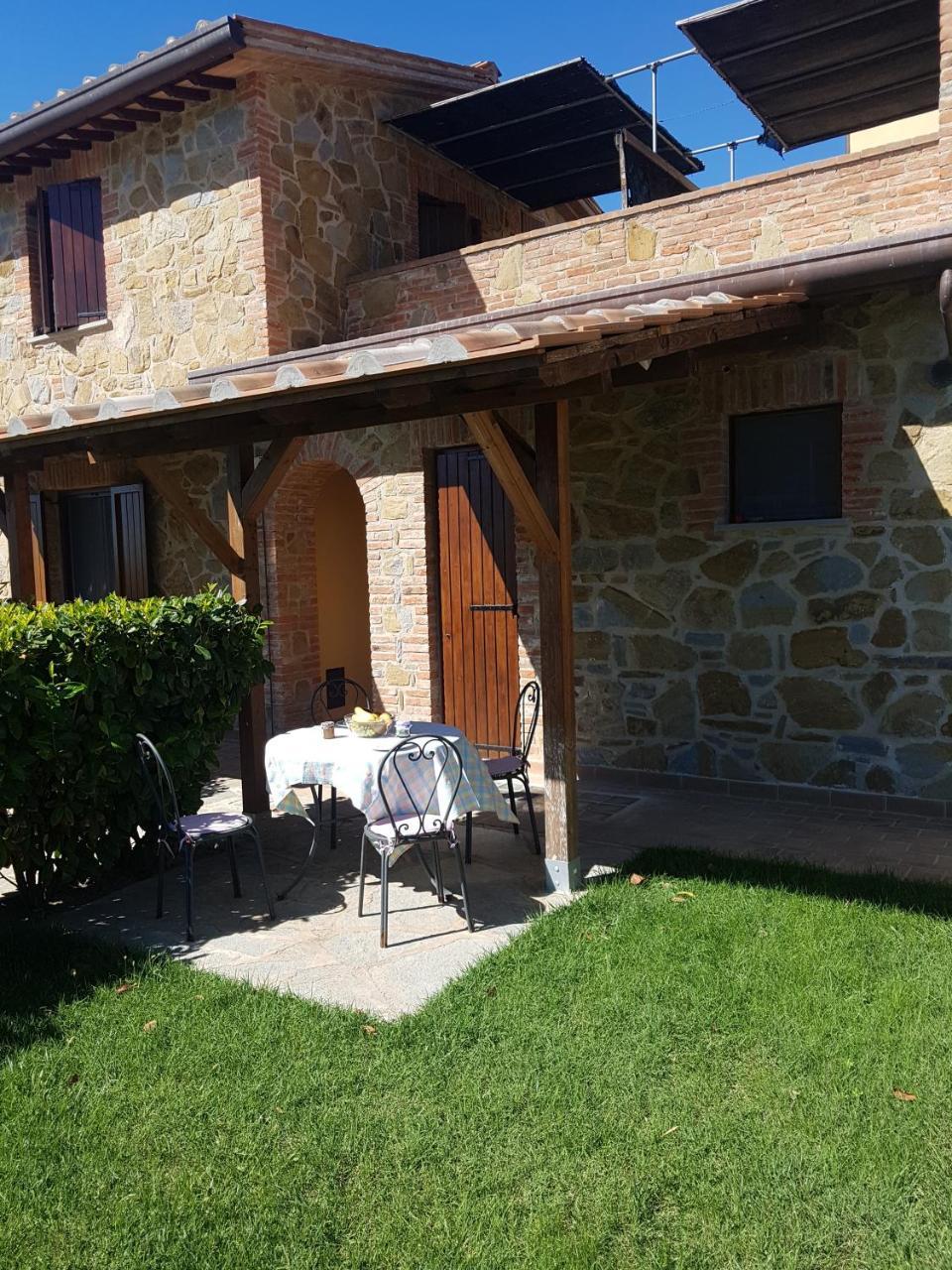 Il Borgo Sul Lago Monte del Lago Εξωτερικό φωτογραφία